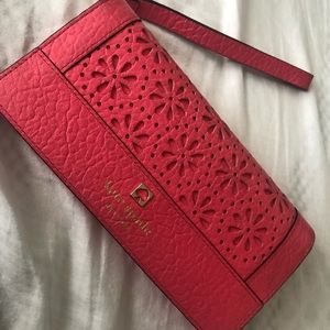 Used Kate Spade wristlet/wallet